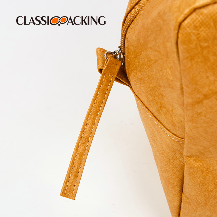 large sustainable toiletry bags zipper puller detail